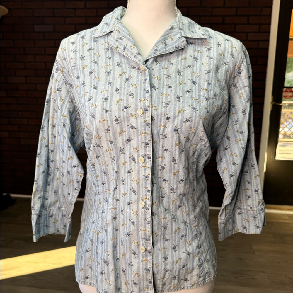Liz Claiborne Lizwear Jeans Floral Chambray Button Down Shirt Large Cotton - Picture 1 of 7